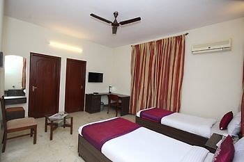 Oyo 2388 Hebbal Hotel Bangalore Luaran gambar